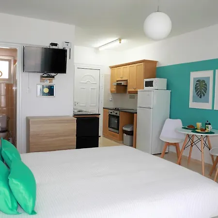 Pearl Ivy's Lejlighed